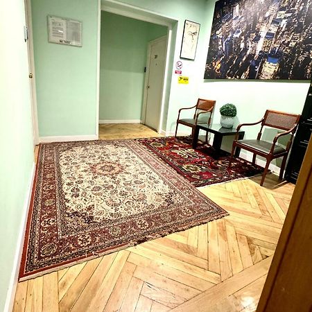 Hostal Asuncion Madryt Zewnętrze zdjęcie