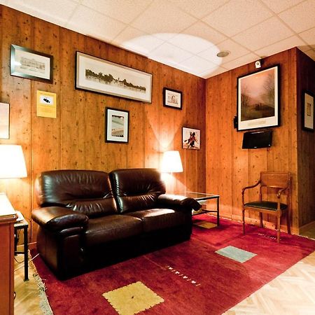 Hostal Asuncion Madryt Zewnętrze zdjęcie