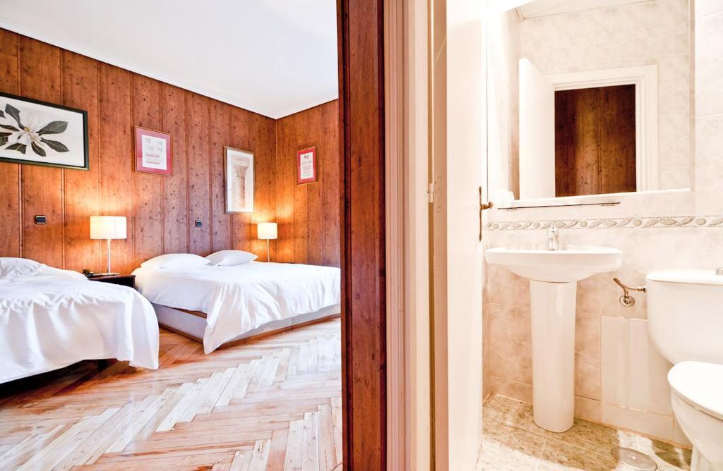 Hostal Asuncion Madryt Pokój zdjęcie